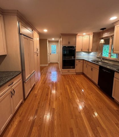 73 Maynard St, Northborough, MA 01532