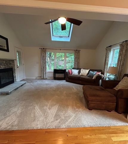 73 Maynard St, Northborough, MA 01532