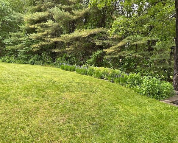 73 Maynard St, Northborough, MA 01532