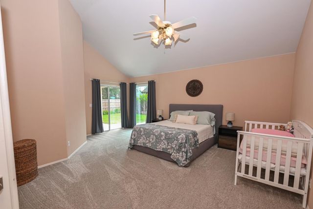 9061 N Brookview Avenue, Fresno, CA 93720