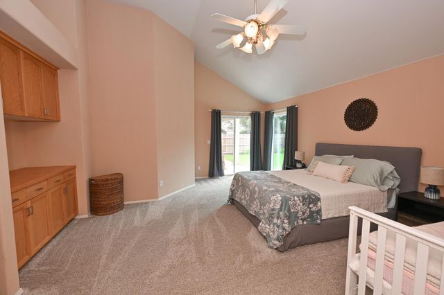 9061 N Brookview Avenue, Fresno, CA 93720