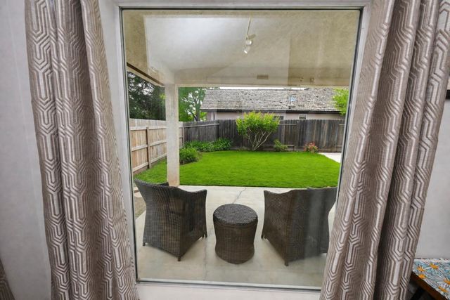 9061 N Brookview Avenue, Fresno, CA 93720