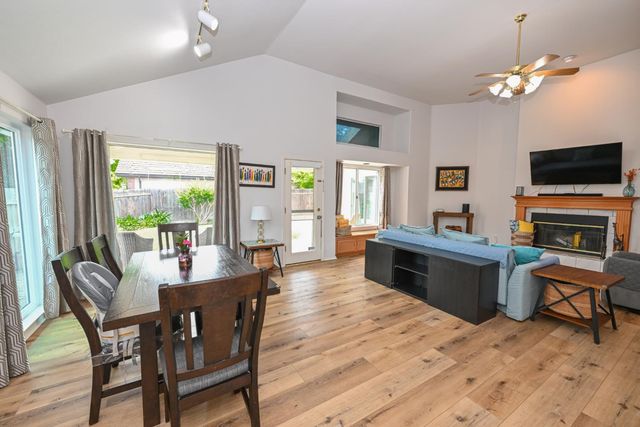 9061 N Brookview Avenue, Fresno, CA 93720