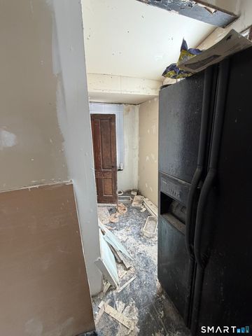 83 Maple Street, Norwich, CT 06360