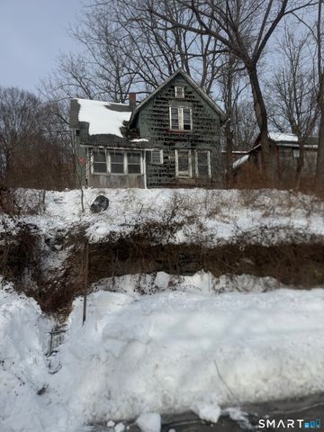 83 Maple Street, Norwich, CT 06360