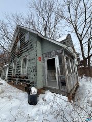 83 Maple Street, Norwich, CT 06360