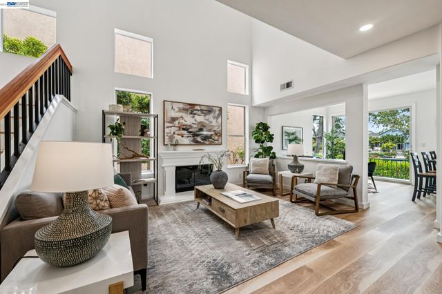 119 Diapian Bay, Alameda, CA 94502