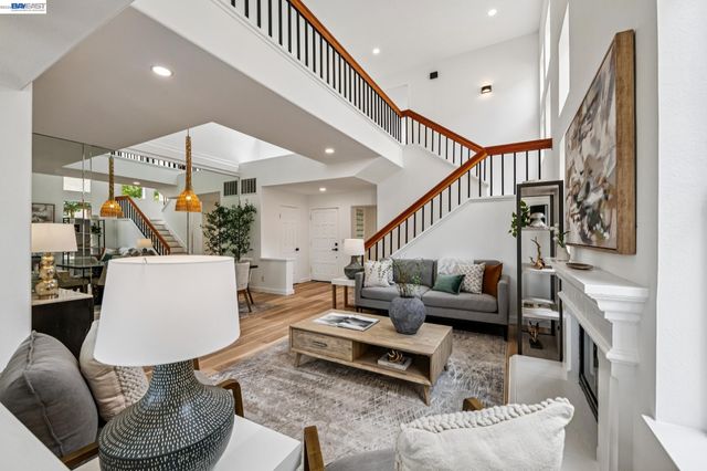 119 Diapian Bay, Alameda, CA 94502