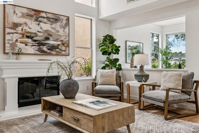 119 Diapian Bay, Alameda, CA 94502