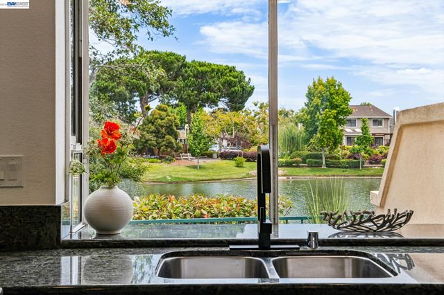 119 Diapian Bay, Alameda, CA 94502
