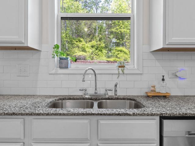 727 Chesterfield Court, Boiling Springs, SC 29316