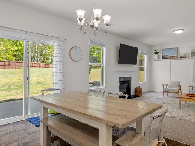 727 Chesterfield Court, Boiling Springs, SC 29316