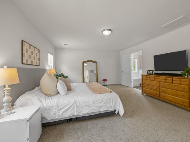 727 Chesterfield Court, Boiling Springs, SC 29316