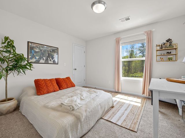 727 Chesterfield Court, Boiling Springs, SC 29316