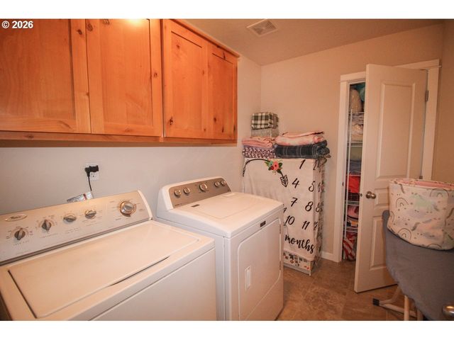 2705 FLETCH St, Forest Grove, OR 97116