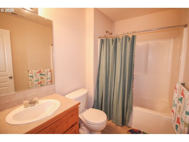 2705 FLETCH St, Forest Grove, OR 97116