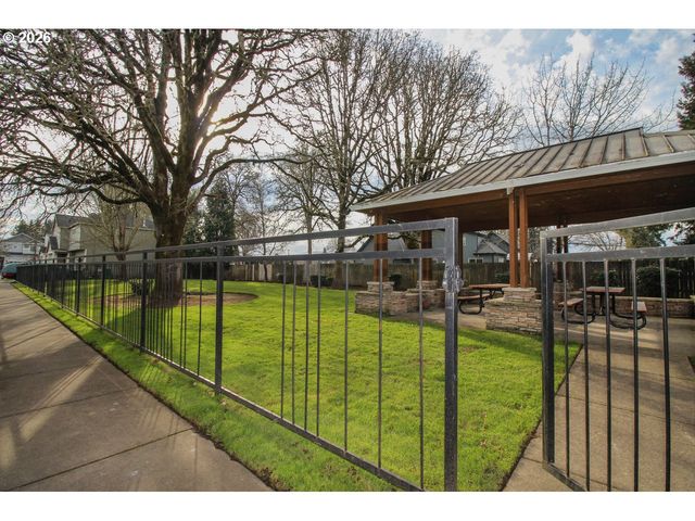 2705 FLETCH St, Forest Grove, OR 97116