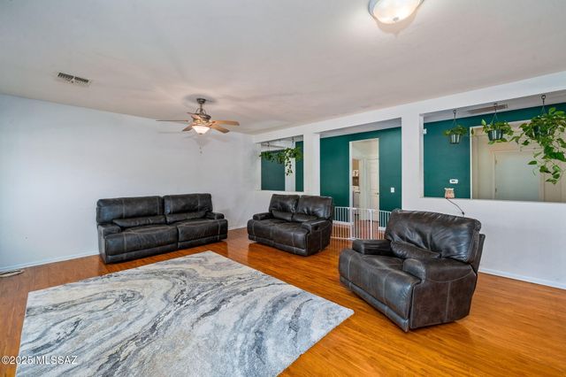 15032 N Twin Lakes Drive, Tucson, AZ 85739