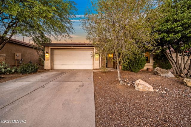 15032 N Twin Lakes Drive, Tucson, AZ 85739