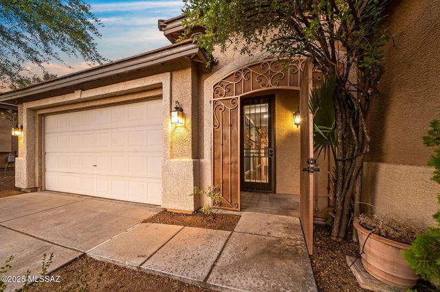 15032 N Twin Lakes Drive, Tucson, AZ 85739