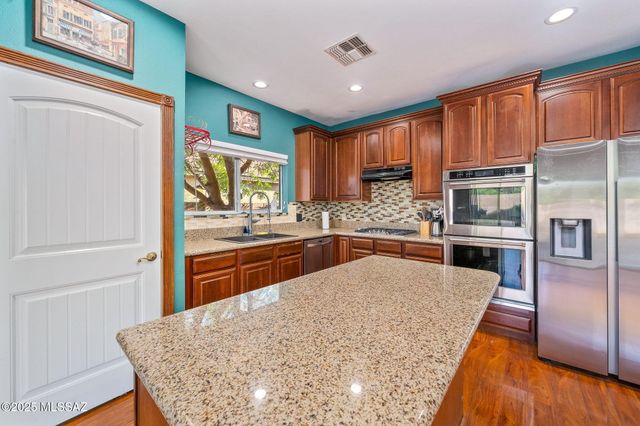 15032 N Twin Lakes Drive, Tucson, AZ 85739