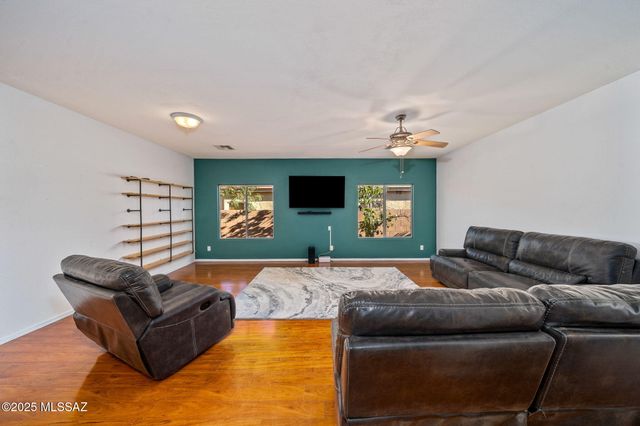 15032 N Twin Lakes Drive, Tucson, AZ 85739