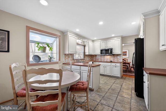 506 QUEEN ANNE RD, Cherry Hill, NJ 08003