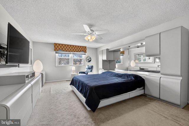 506 QUEEN ANNE RD, Cherry Hill, NJ 08003