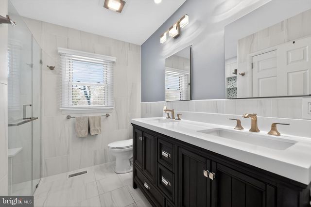 506 QUEEN ANNE RD, Cherry Hill, NJ 08003