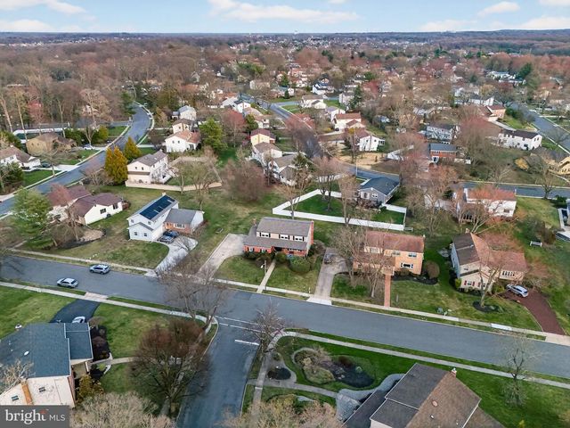 506 QUEEN ANNE RD, Cherry Hill, NJ 08003