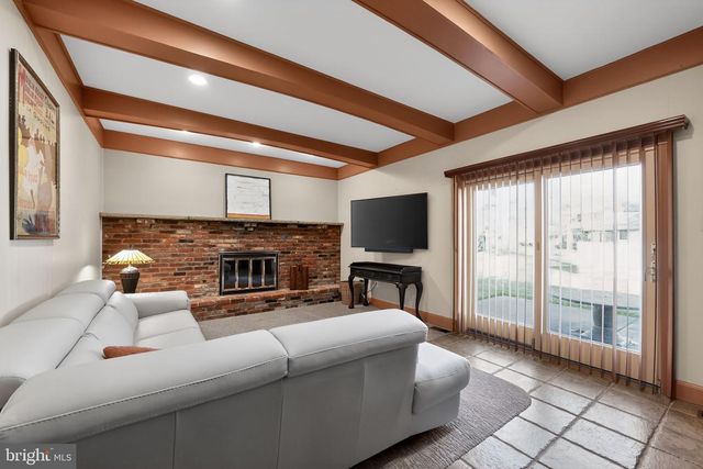 506 QUEEN ANNE RD, Cherry Hill, NJ 08003