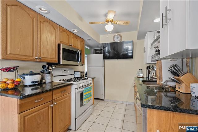 11-05 4th Street, Fair Lawn, NJ 07410