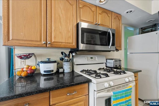 11-05 4th Street, Fair Lawn, NJ 07410