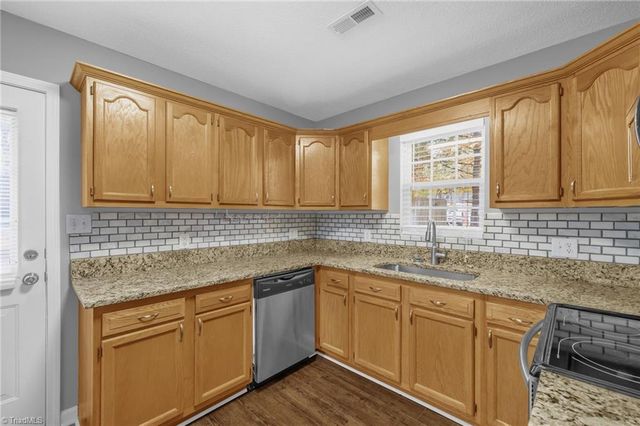 135 Pineywood Street, Thomasville, NC 27360