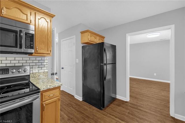 135 Pineywood Street, Thomasville, NC 27360