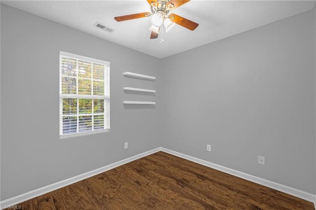 135 Pineywood Street, Thomasville, NC 27360