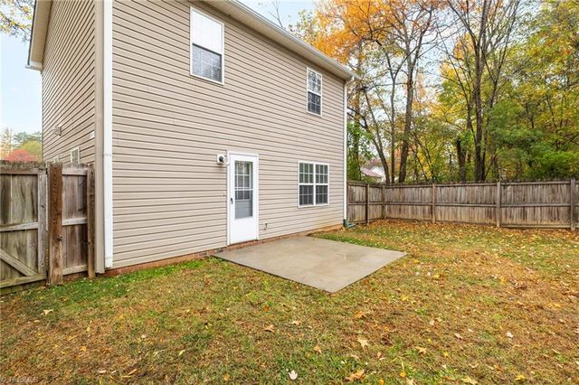 135 Pineywood Street, Thomasville, NC 27360