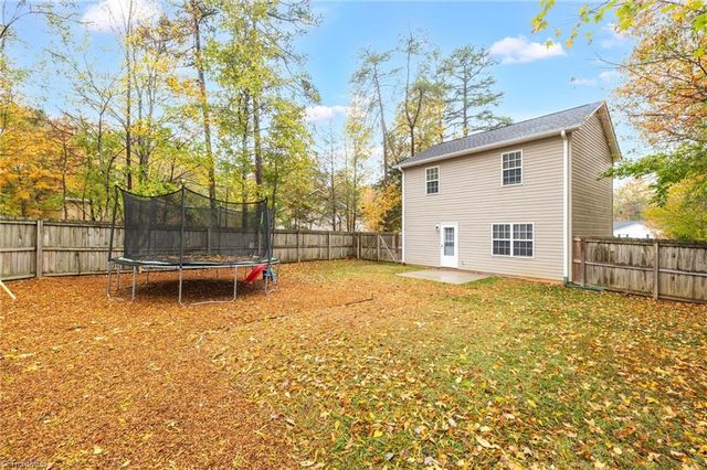 135 Pineywood Street, Thomasville, NC 27360