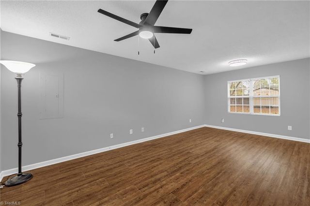 135 Pineywood Street, Thomasville, NC 27360