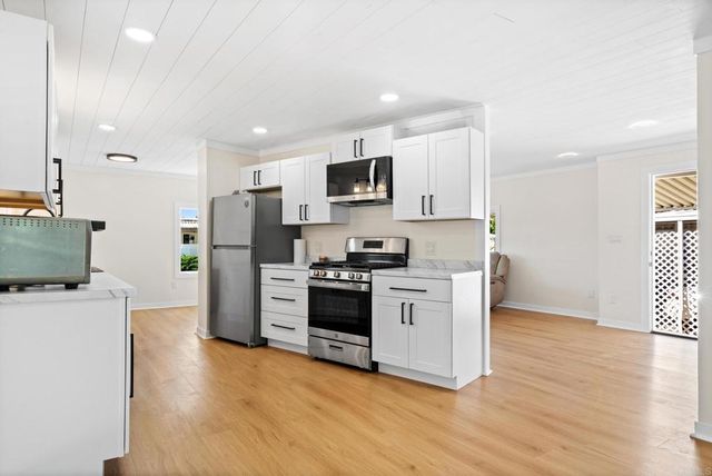 400 Greenfield Dr Spc 26 26, El Cajon, CA 92021