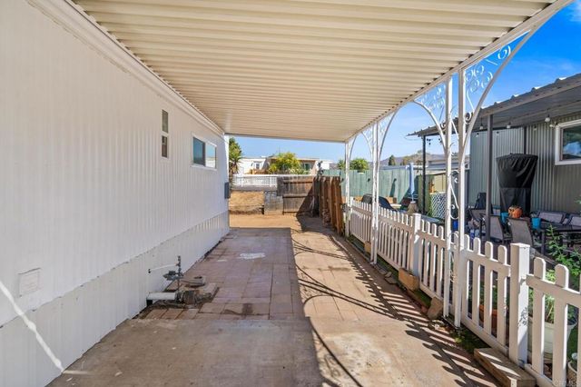 400 Greenfield Dr Spc 26 26, El Cajon, CA 92021