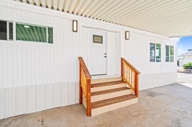 400 Greenfield Dr Spc 26 26, El Cajon, CA 92021