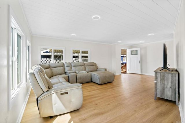 400 Greenfield Dr Spc 26 26, El Cajon, CA 92021