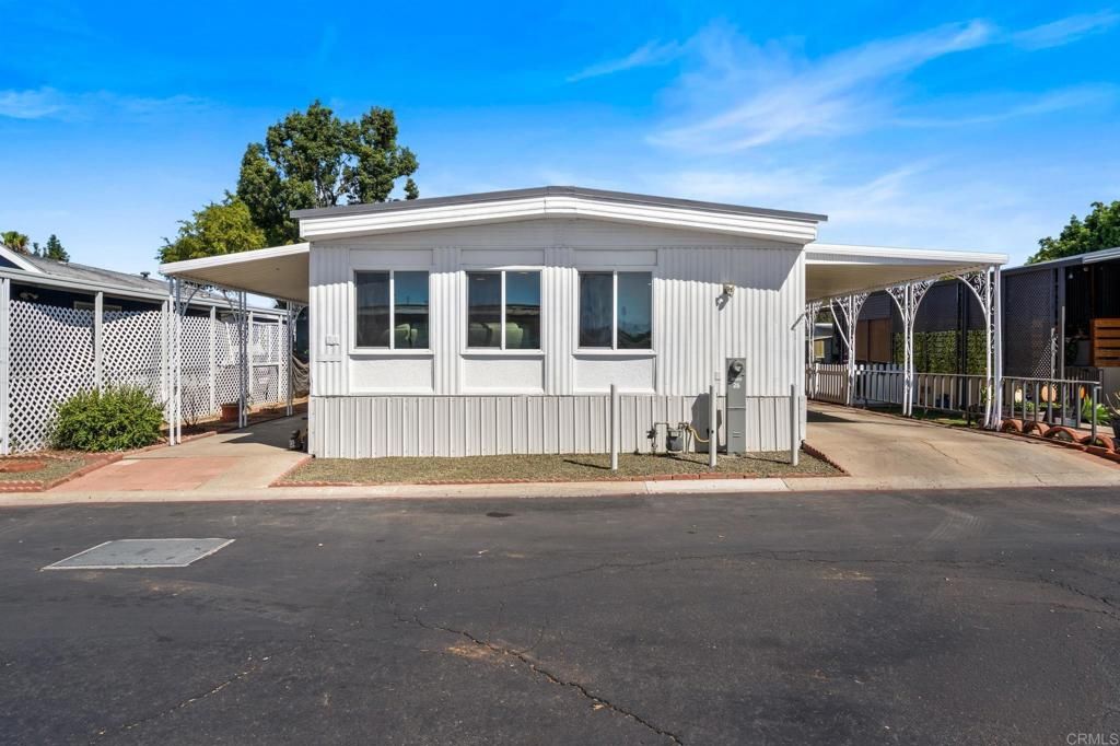 400 Greenfield Dr Spc 26 26, El Cajon, CA 92021