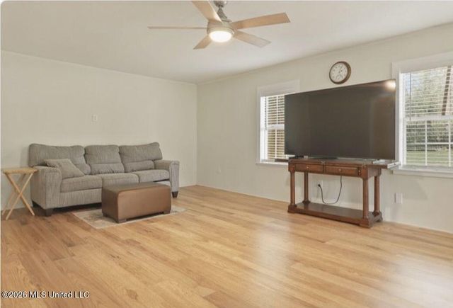 3012 Ridgedale Road, Gautier, MS 39553