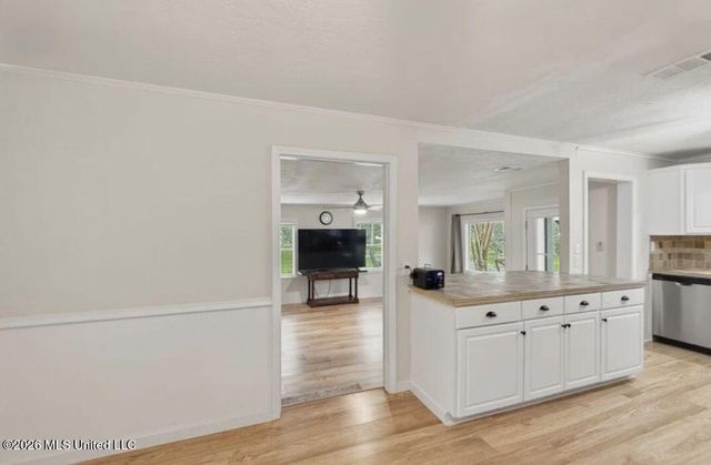 3012 Ridgedale Road, Gautier, MS 39553