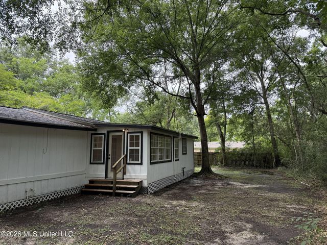 3012 Ridgedale Road, Gautier, MS 39553
