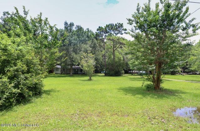 3012 Ridgedale Road, Gautier, MS 39553
