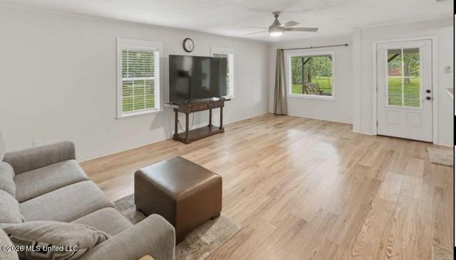 3012 Ridgedale Road, Gautier, MS 39553