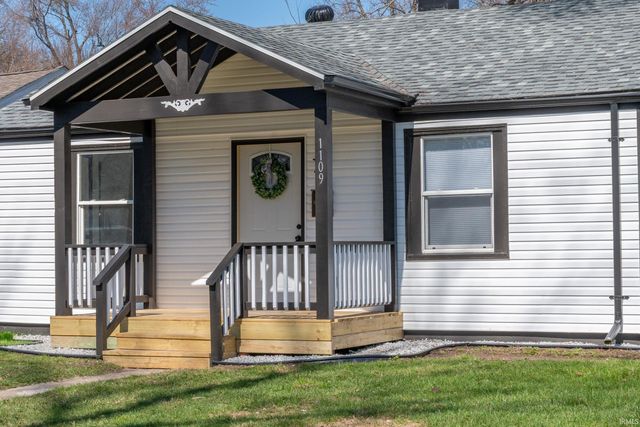 1109 Beale Street, South Bend, IN 46616